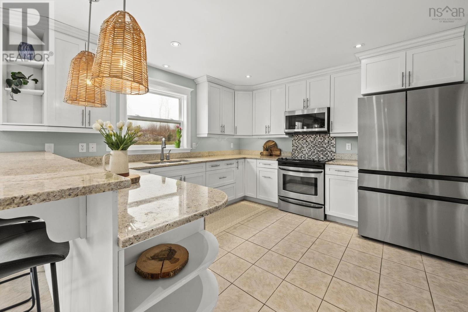 Property 13 of 33 of 428 Hemlock Drive