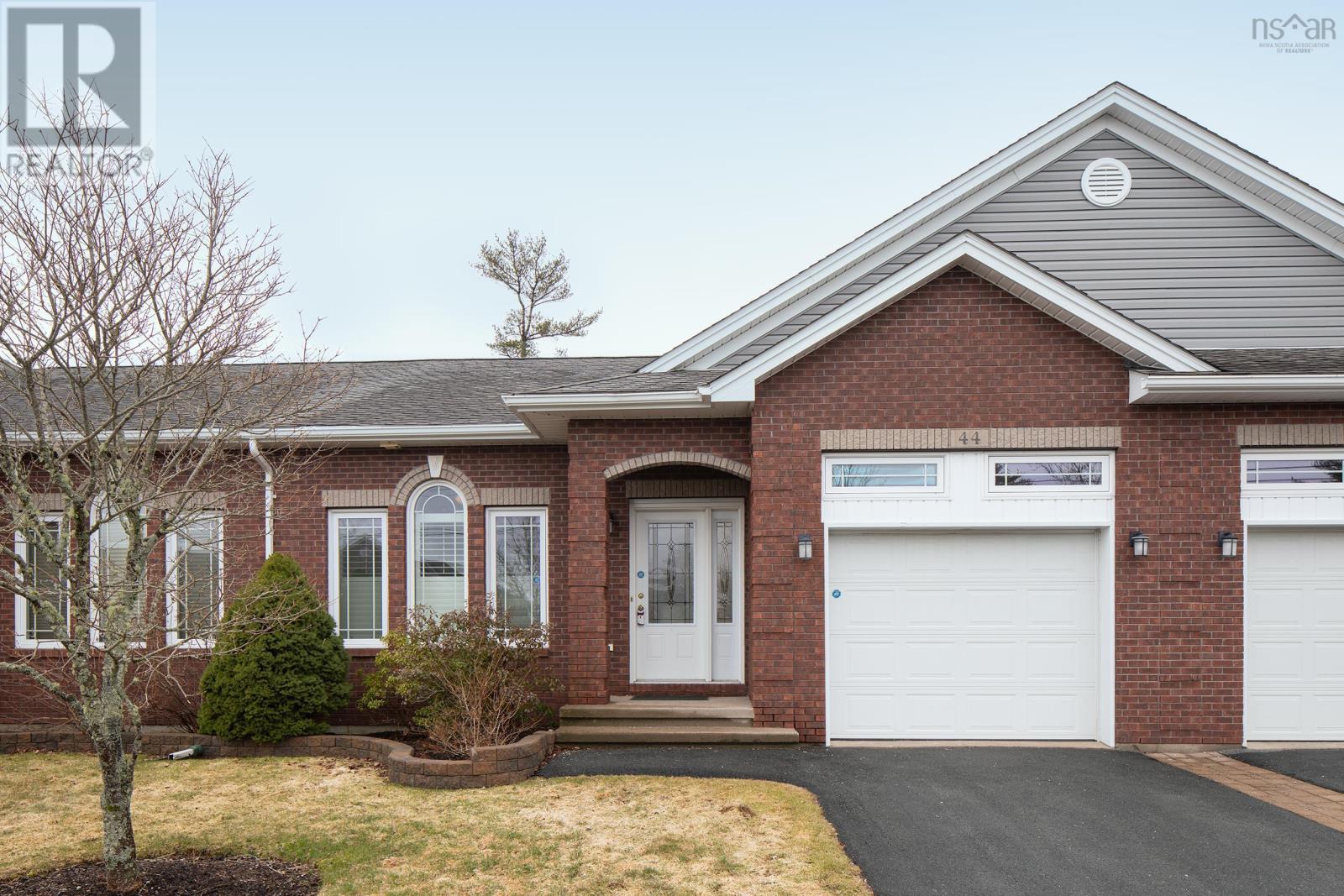 Property photo of 44 Kirkwood Court