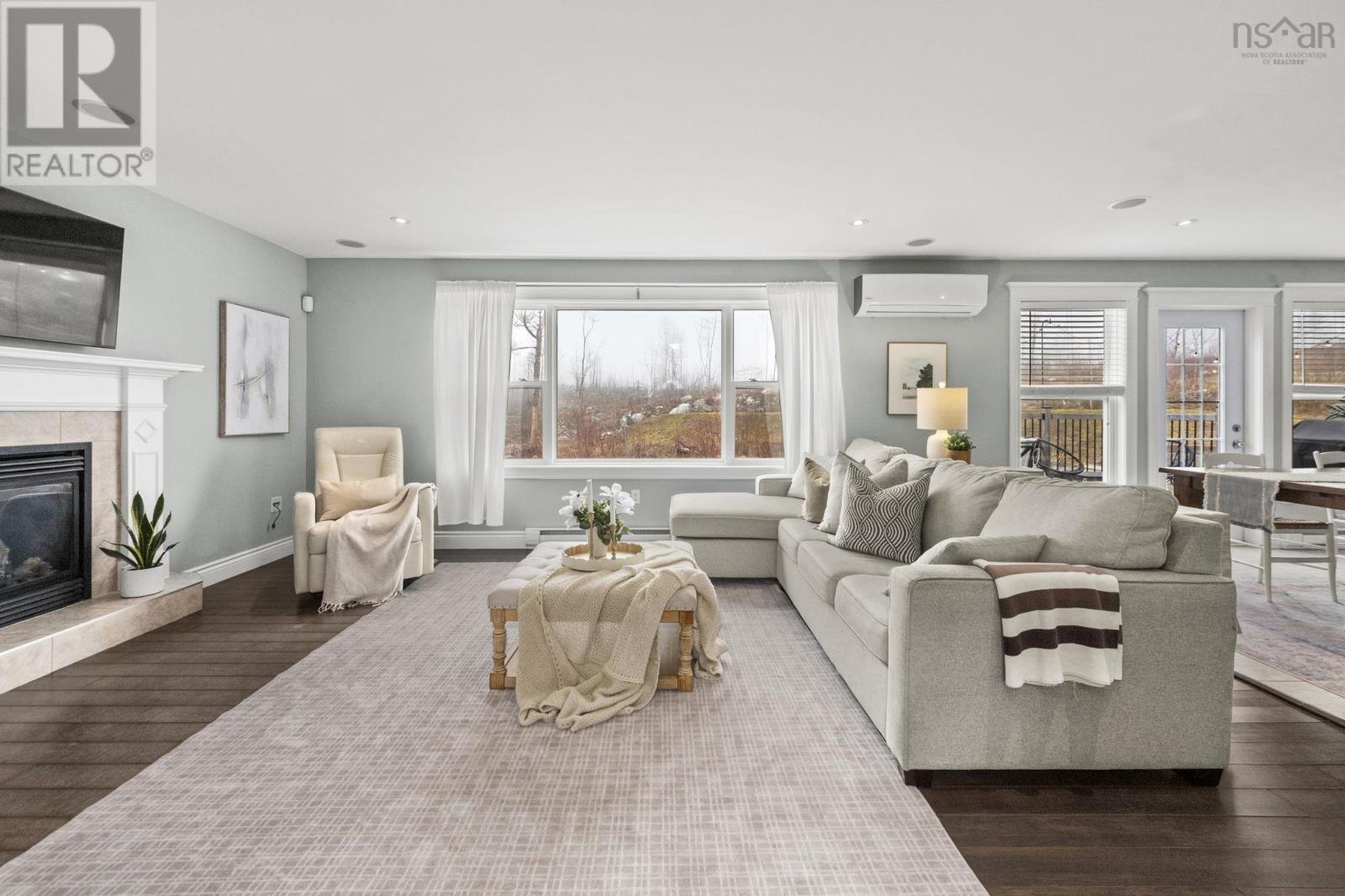 Property 5 of 33 of 428 Hemlock Drive