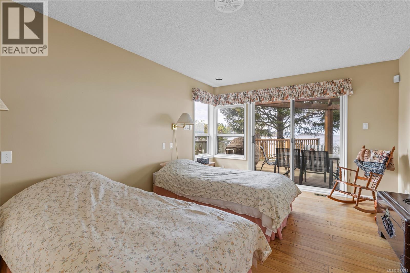 1545 Dorcas Point Rd - 36