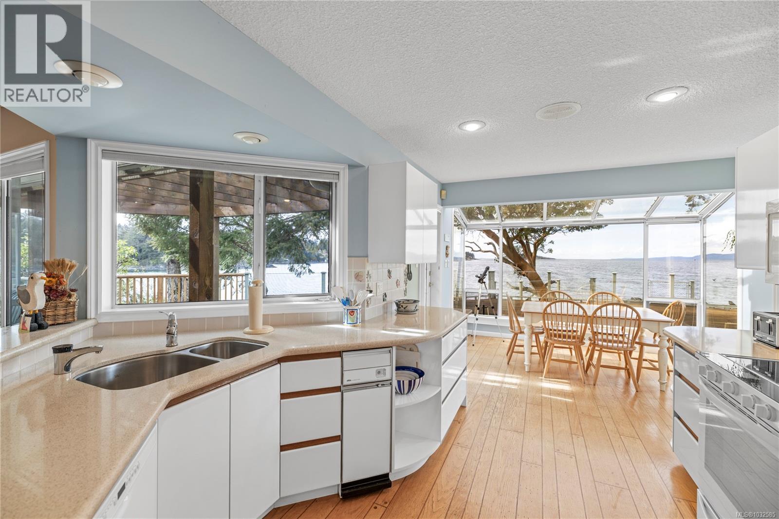 1545 Dorcas Point Rd - 11