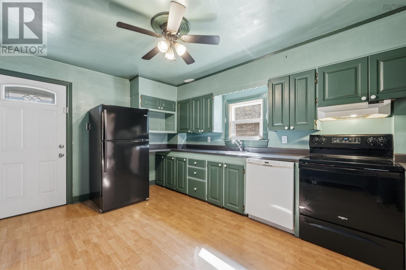 Property 11 of 32 of 10 Margate Drive