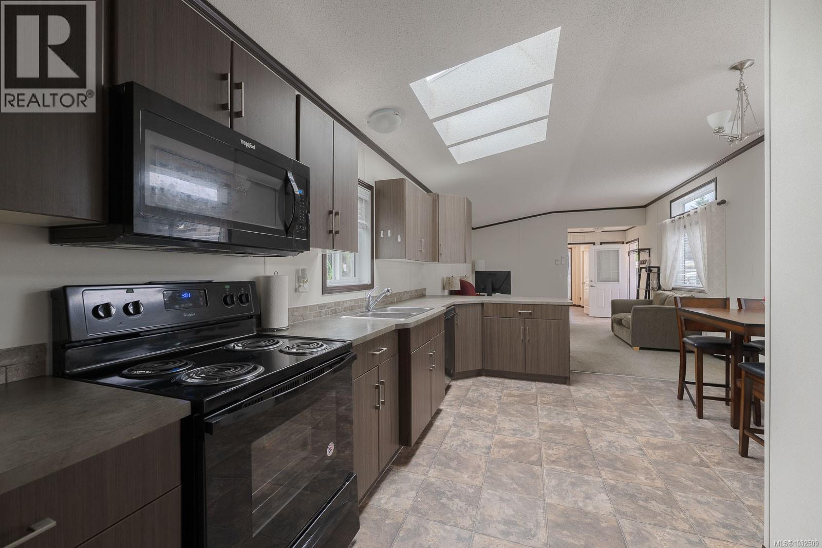 #6 5150 Christie Rd - 6