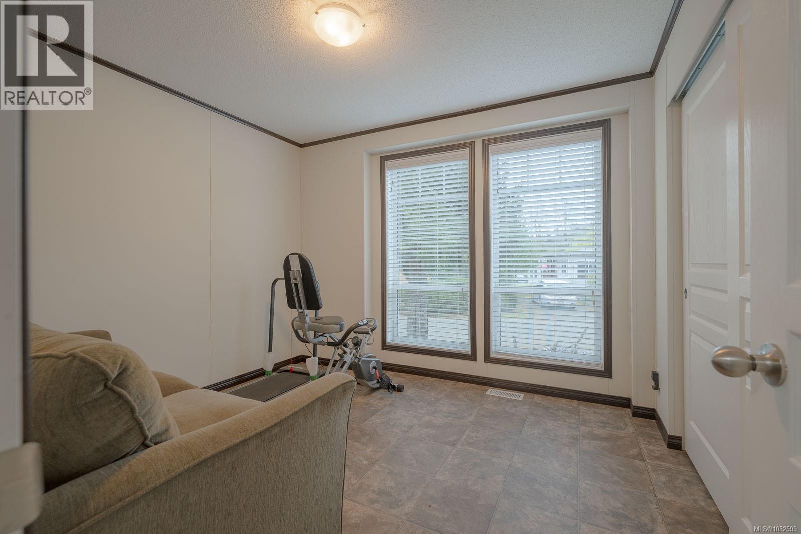 #6 5150 Christie Rd - 24