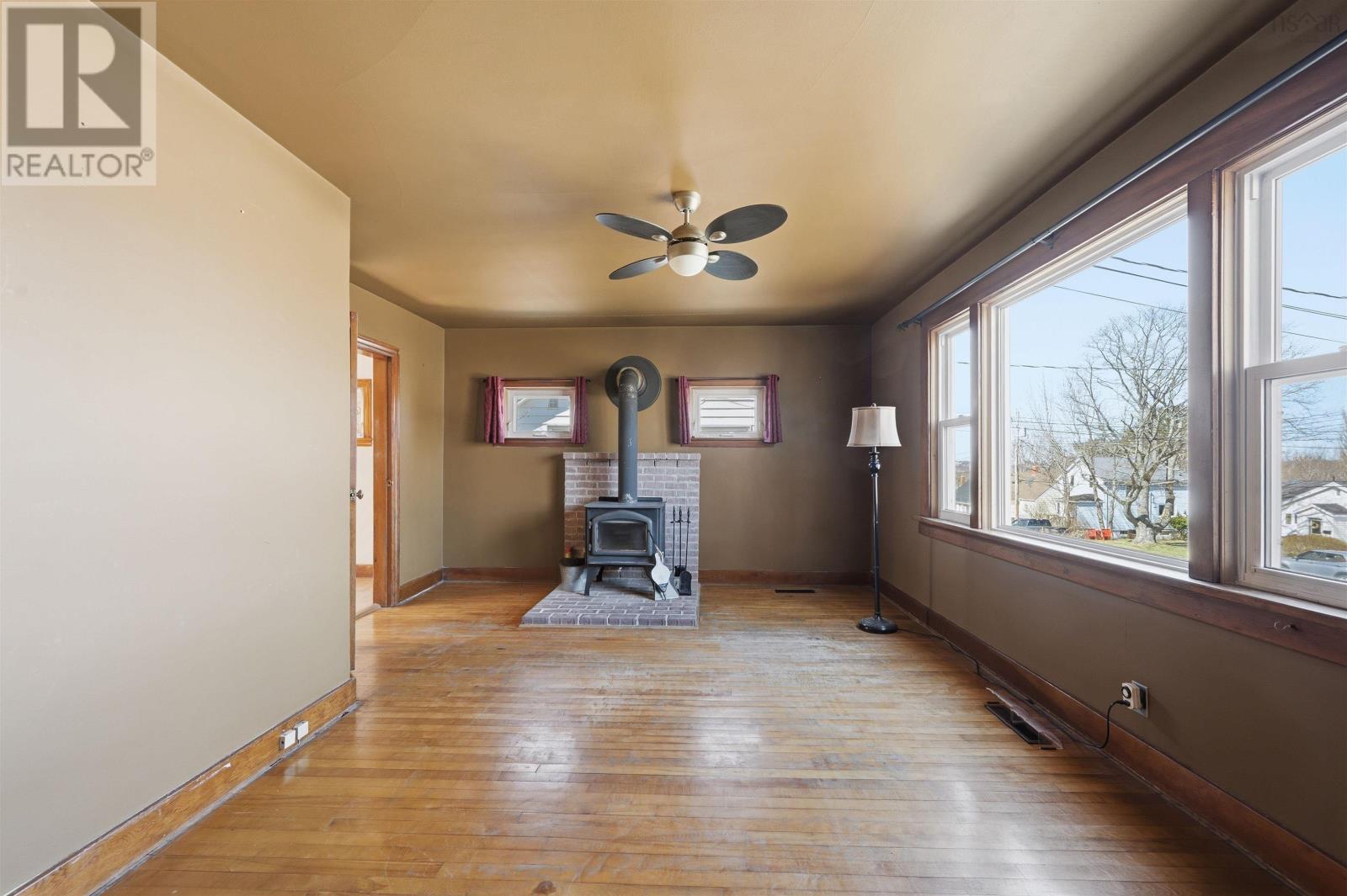 Property 6 of 32 of 10 Margate Drive