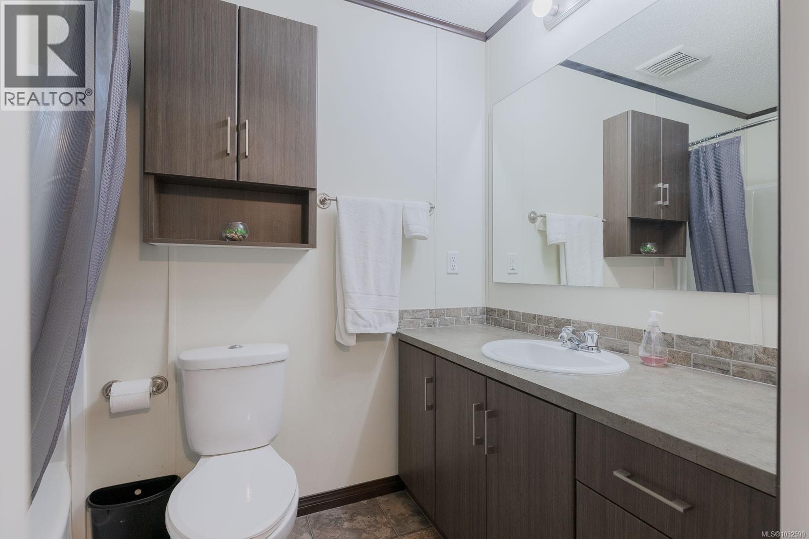 #6 5150 Christie Rd - 25