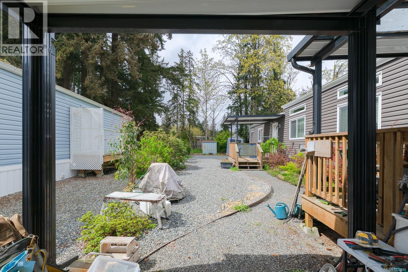 #6 5150 Christie Rd - 39