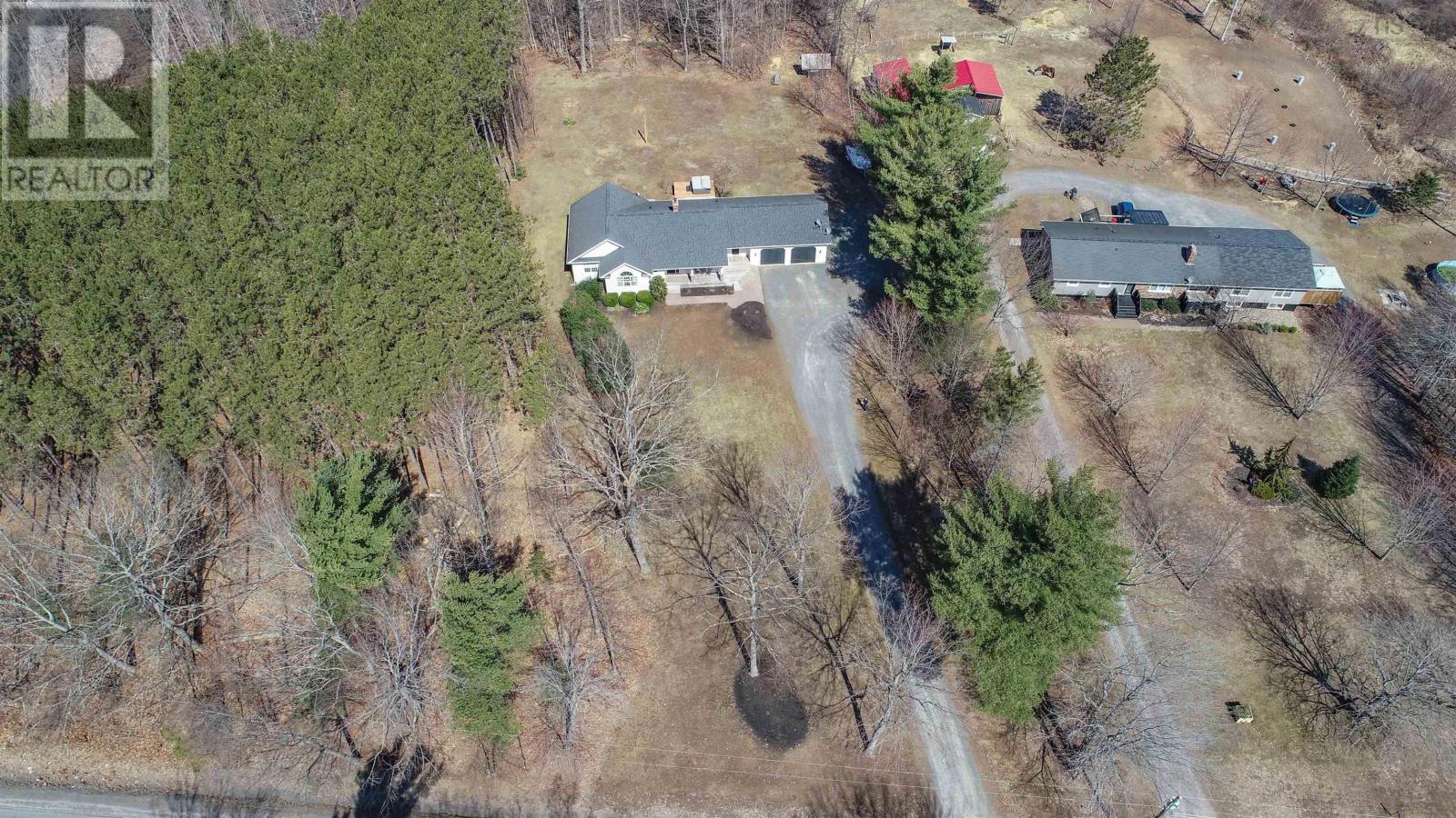 Property 48 of 49 of 665 Maple Street