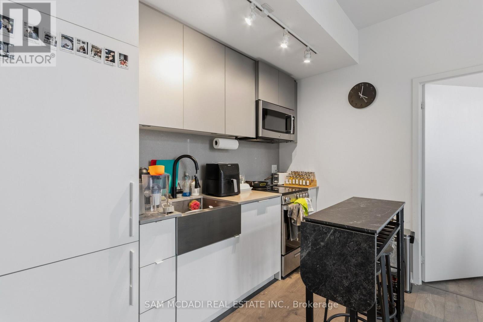 #PH01 270 DUFFERIN STREET - 7