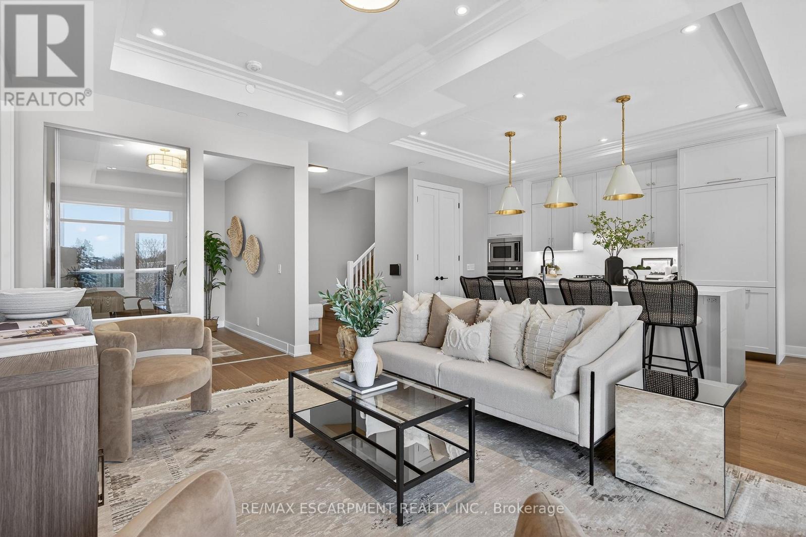 #401 123 MAURICE DRIVE - 16