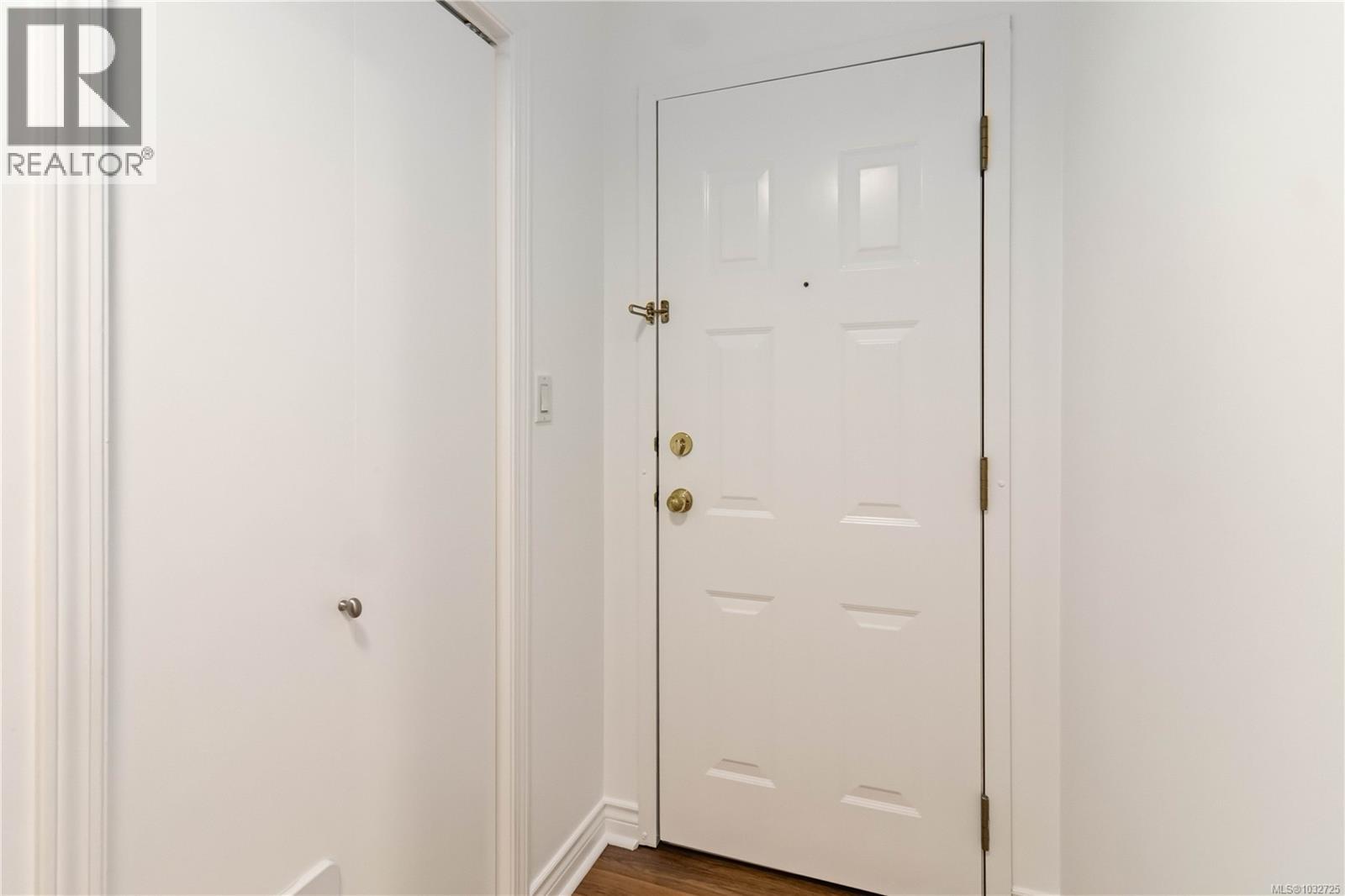 #302 1436 Harrison St - 22