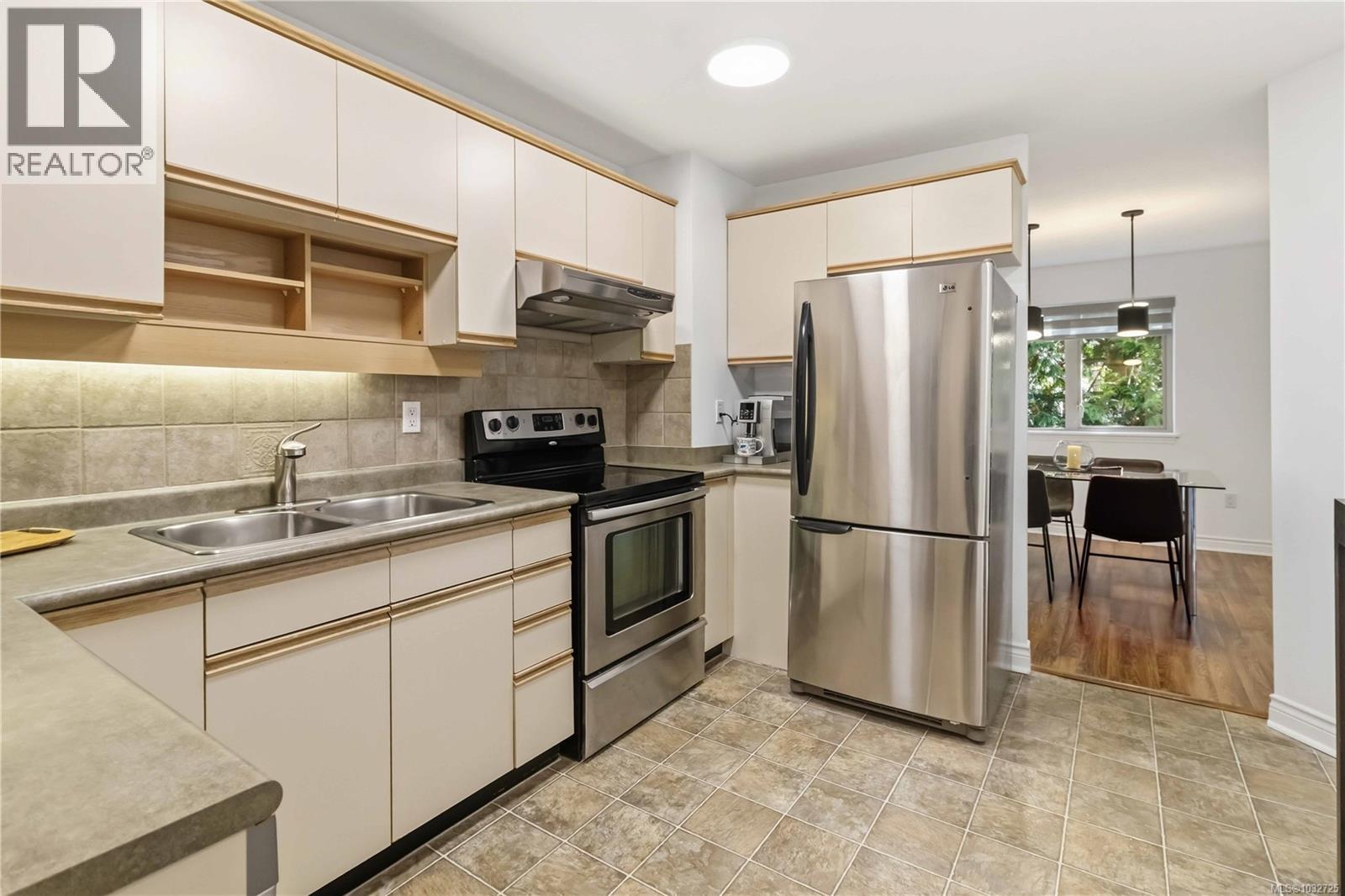 #302 1436 Harrison St - 9