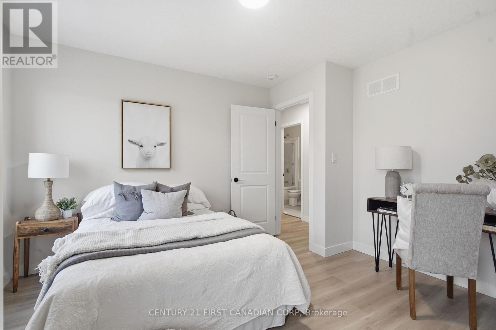 193 - 310 CALLAWAY ROAD Property Photo