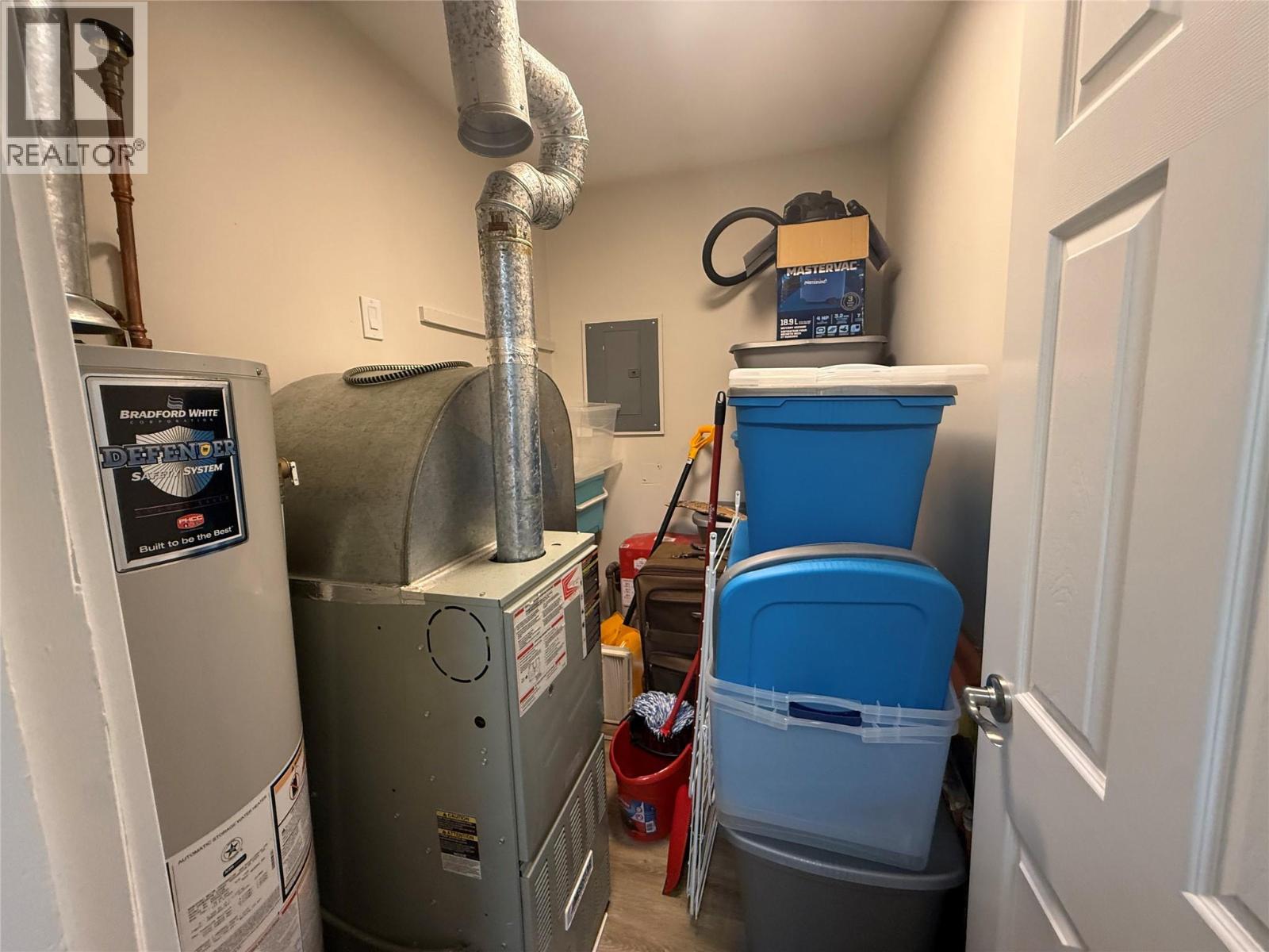 #A&B 2099 BLAIR Street - 20