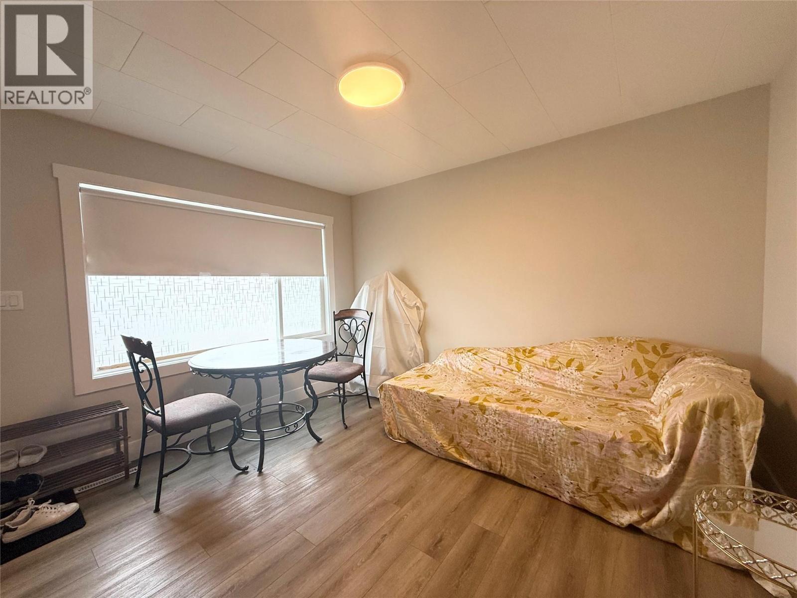 #A&B 2099 BLAIR Street - 5