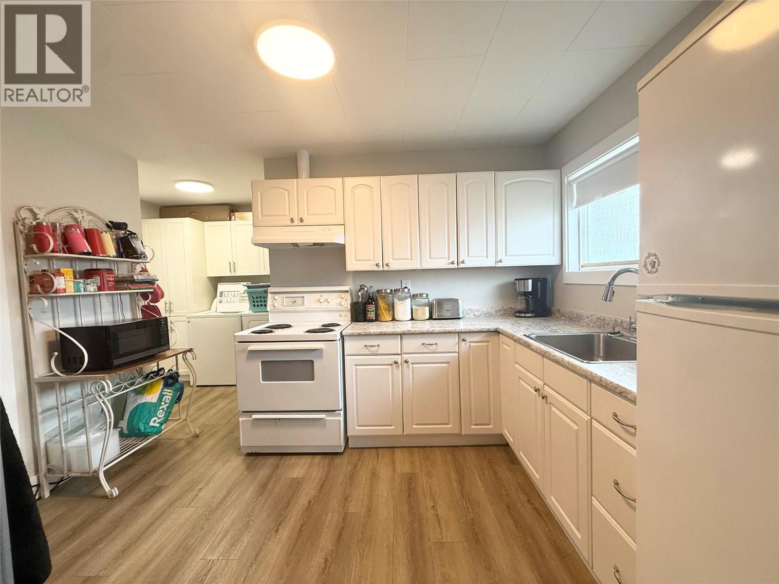 #A&B 2099 BLAIR Street - 7