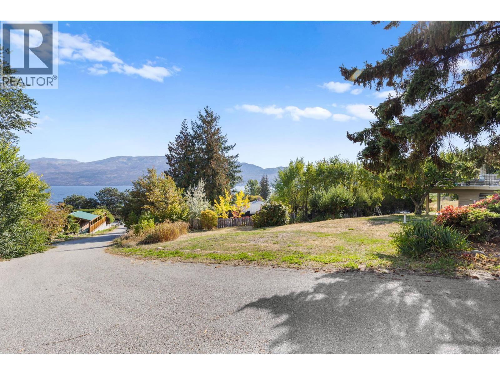  5284 Tailyour Lane, Peachland