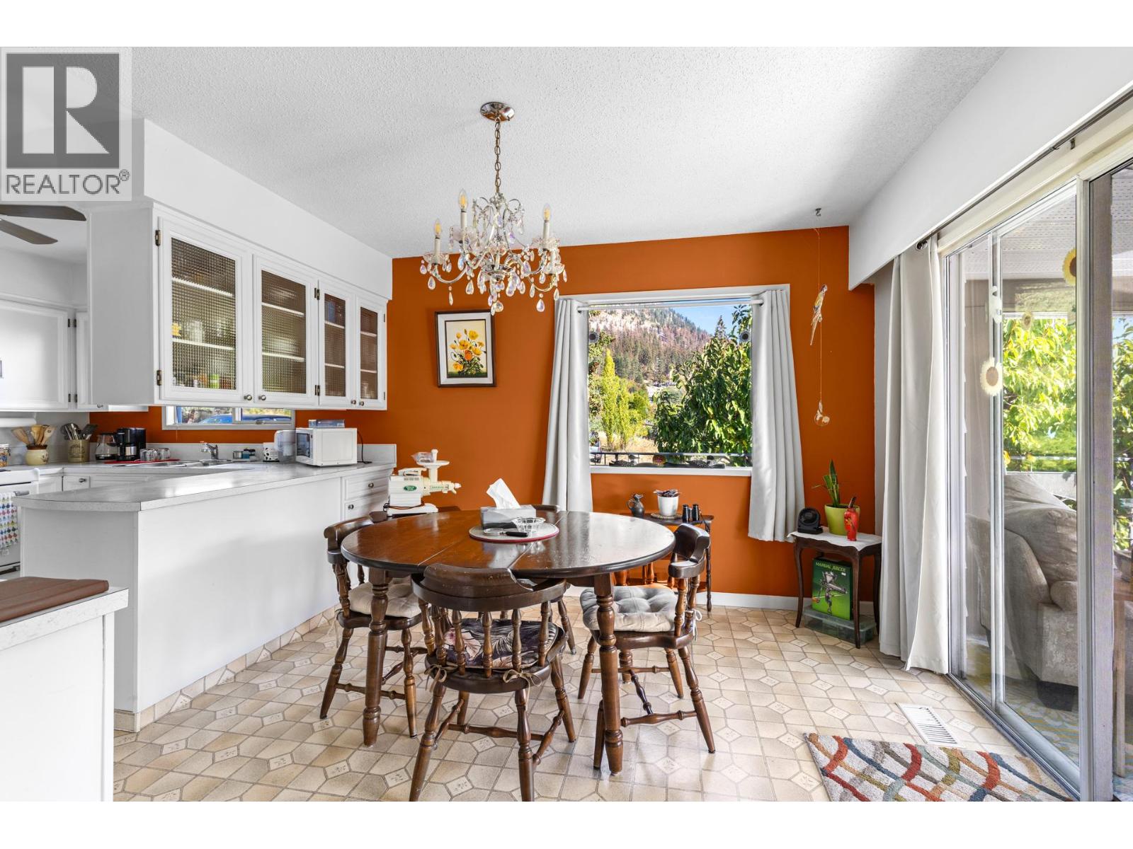  5284 Tailyour Lane, Peachland