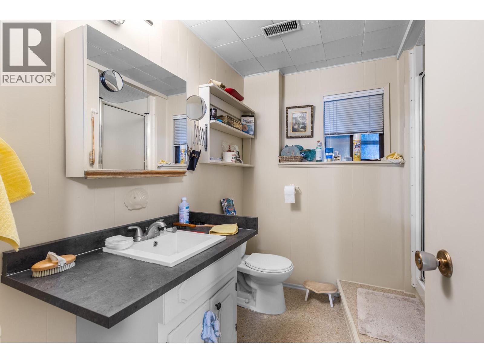  5284 Tailyour Lane, Peachland