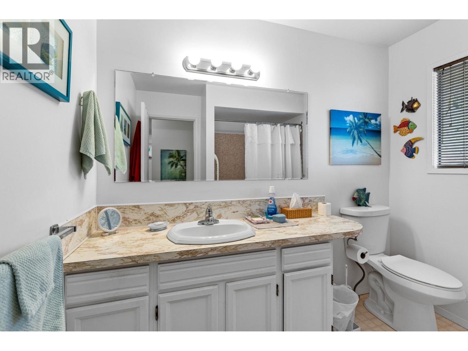  5284 Tailyour Lane, Peachland