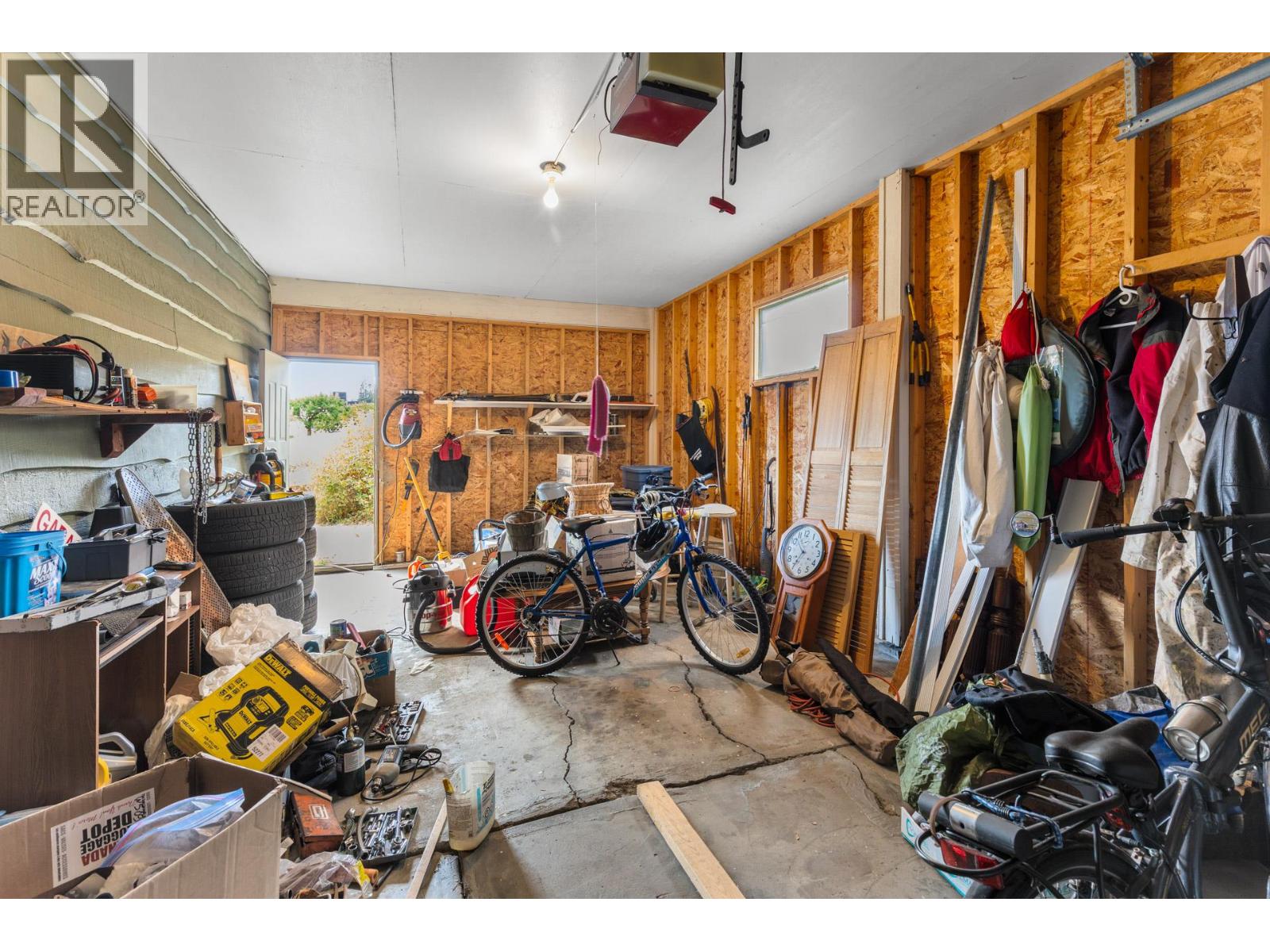  5284 Tailyour Lane, Peachland