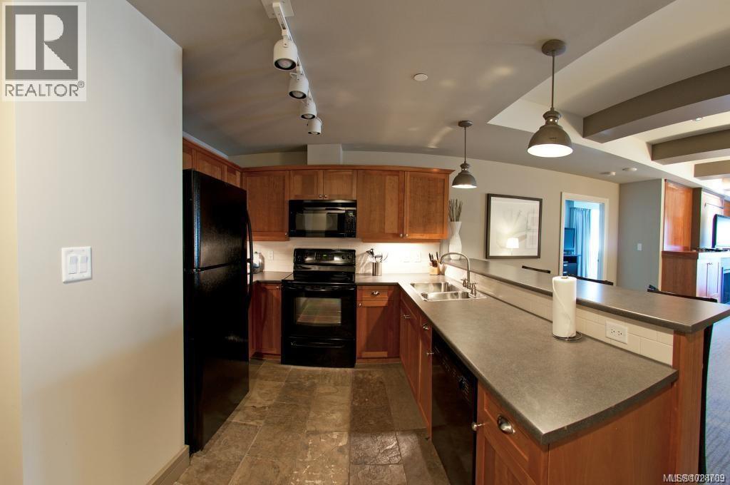 232/234 1999 Country Club Way, Langford