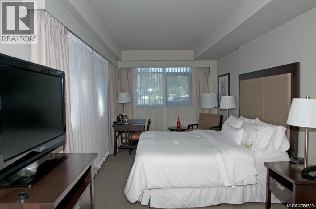 232/234 1999 Country Club Way, Langford