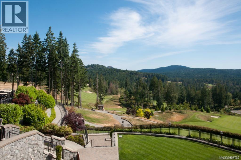 232/234 1999 Country Club Way, Langford