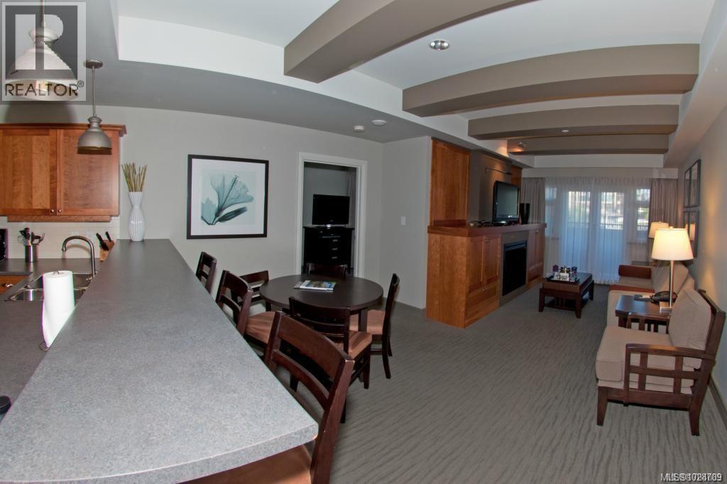 232/234 1999 Country Club Way, Langford