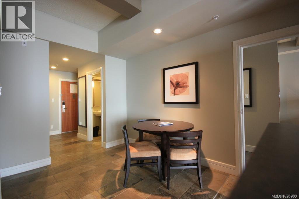 232/234 1999 Country Club Way, Langford