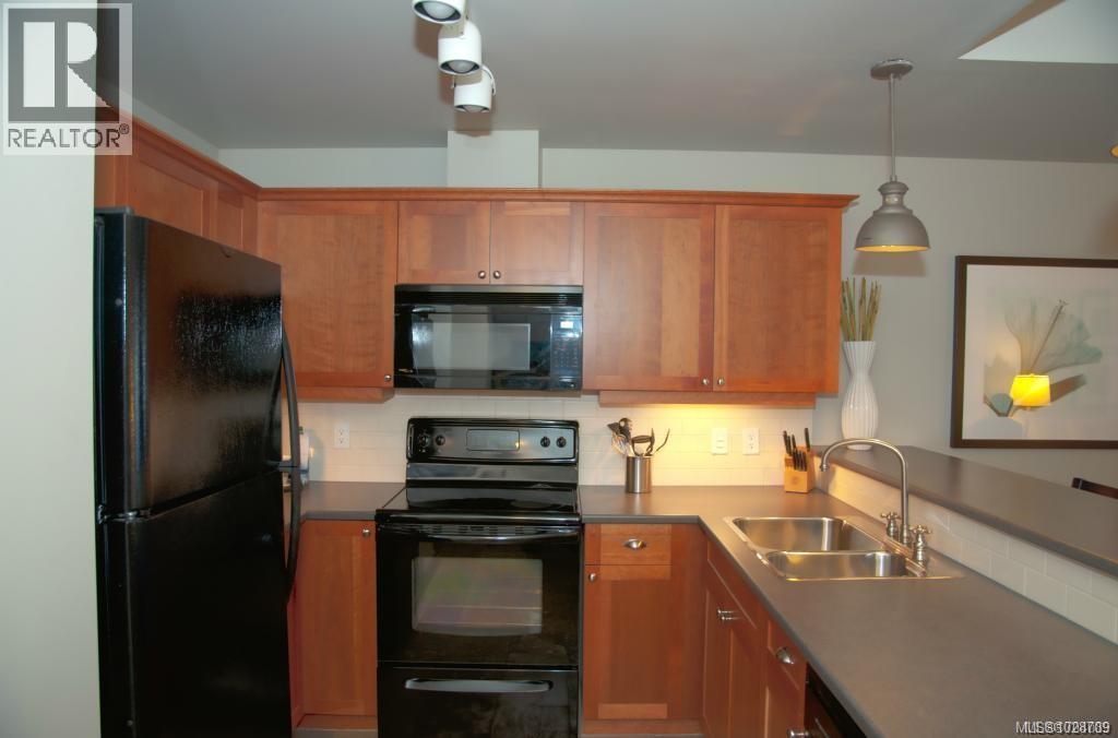 232/234 1999 Country Club Way, Langford
