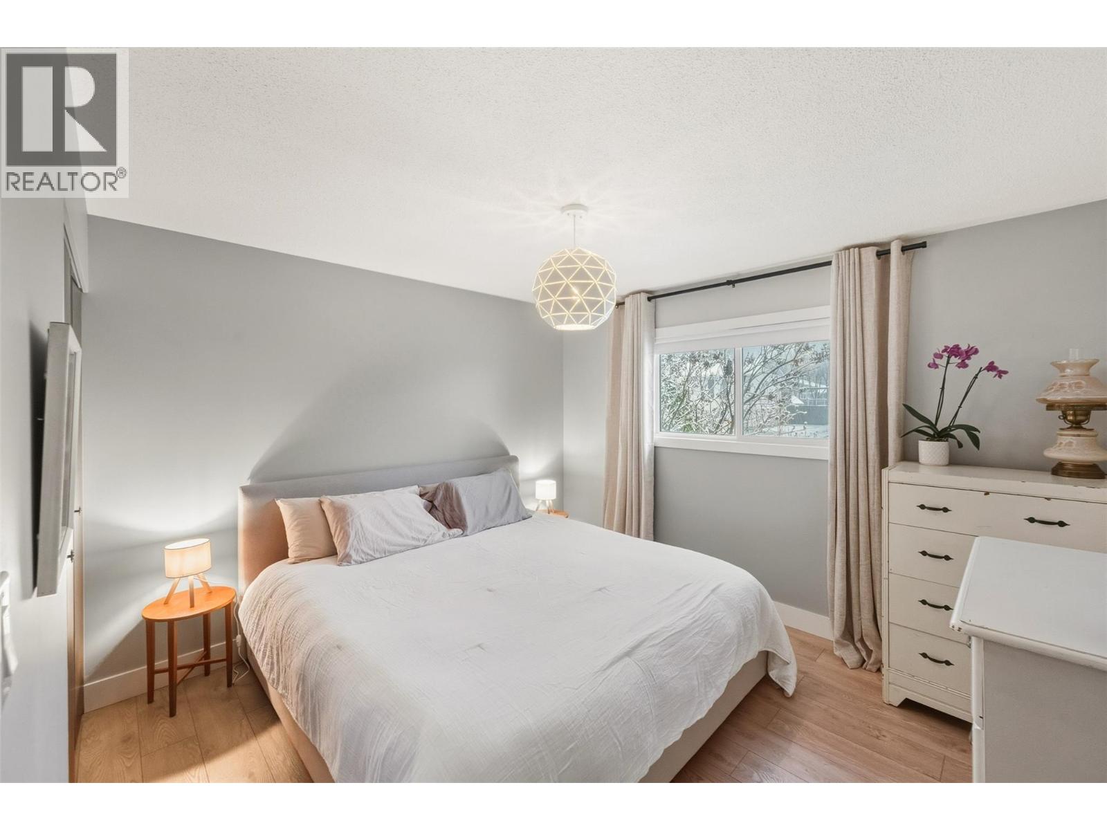 13031 Steven Avenue - 21