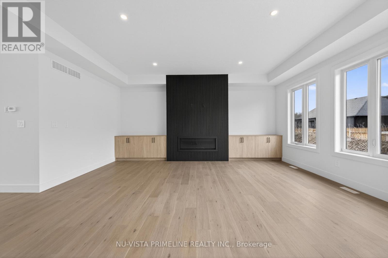 115 TIMBERWALK TRAIL W Property Photo