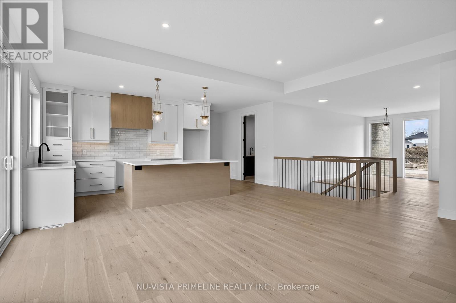 115 TIMBERWALK TRAIL W Property Photo