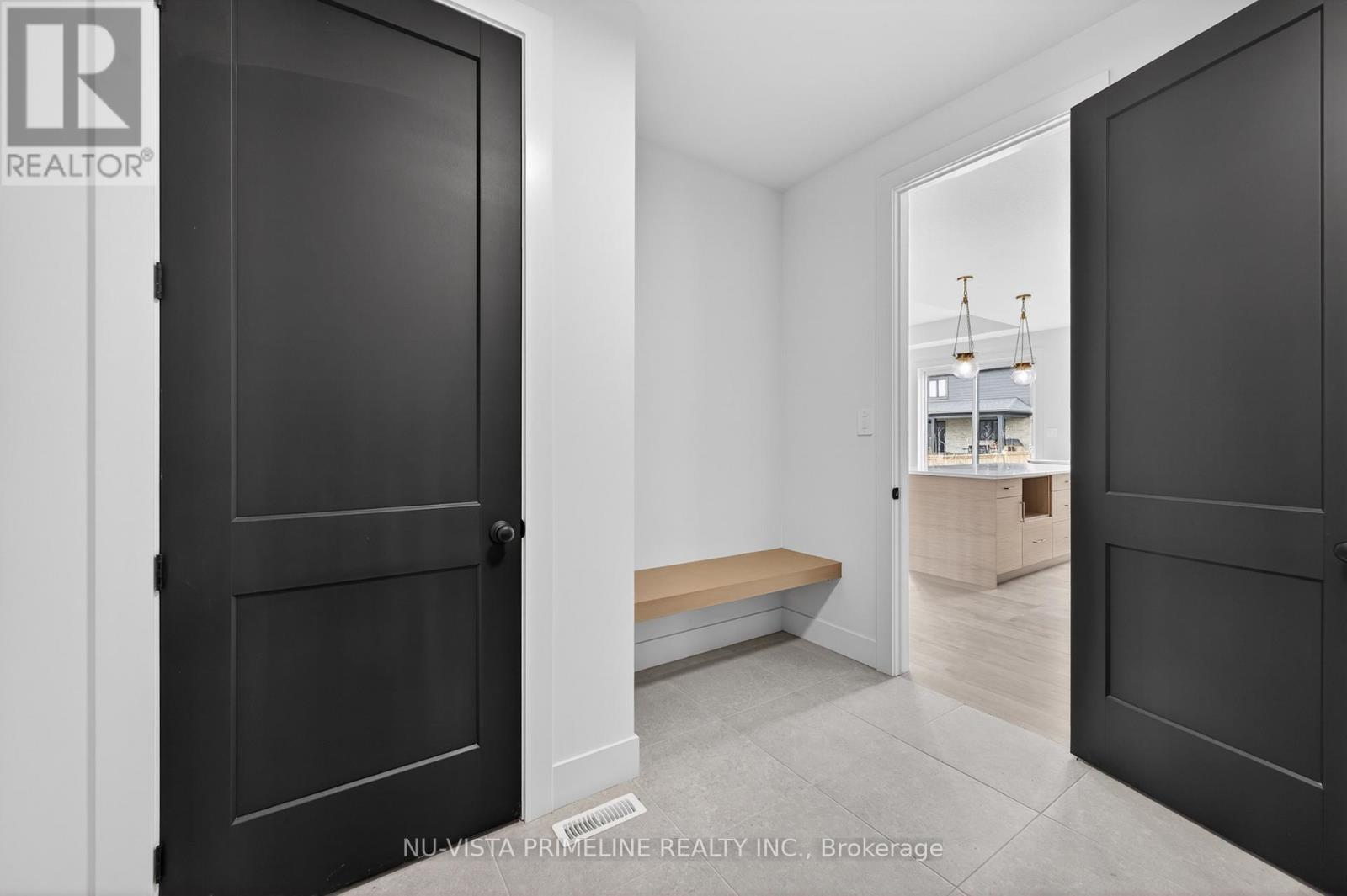 115 TIMBERWALK TRAIL W Property Photo