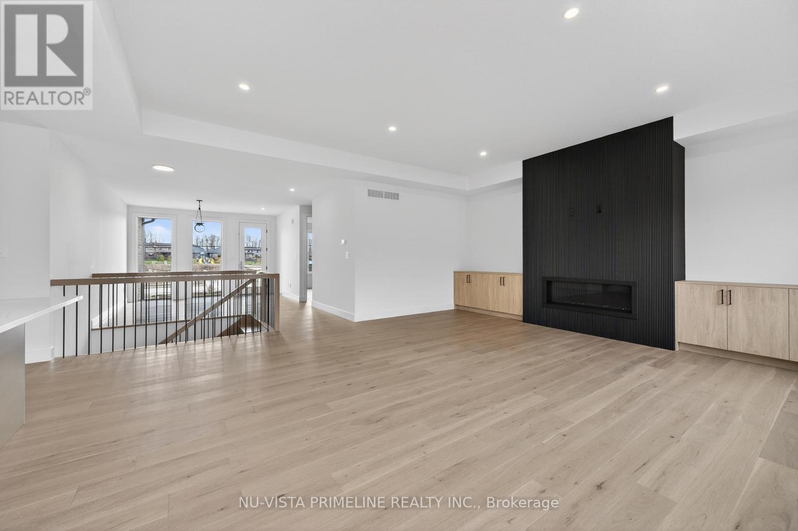 115 TIMBERWALK TRAIL W Property Photo