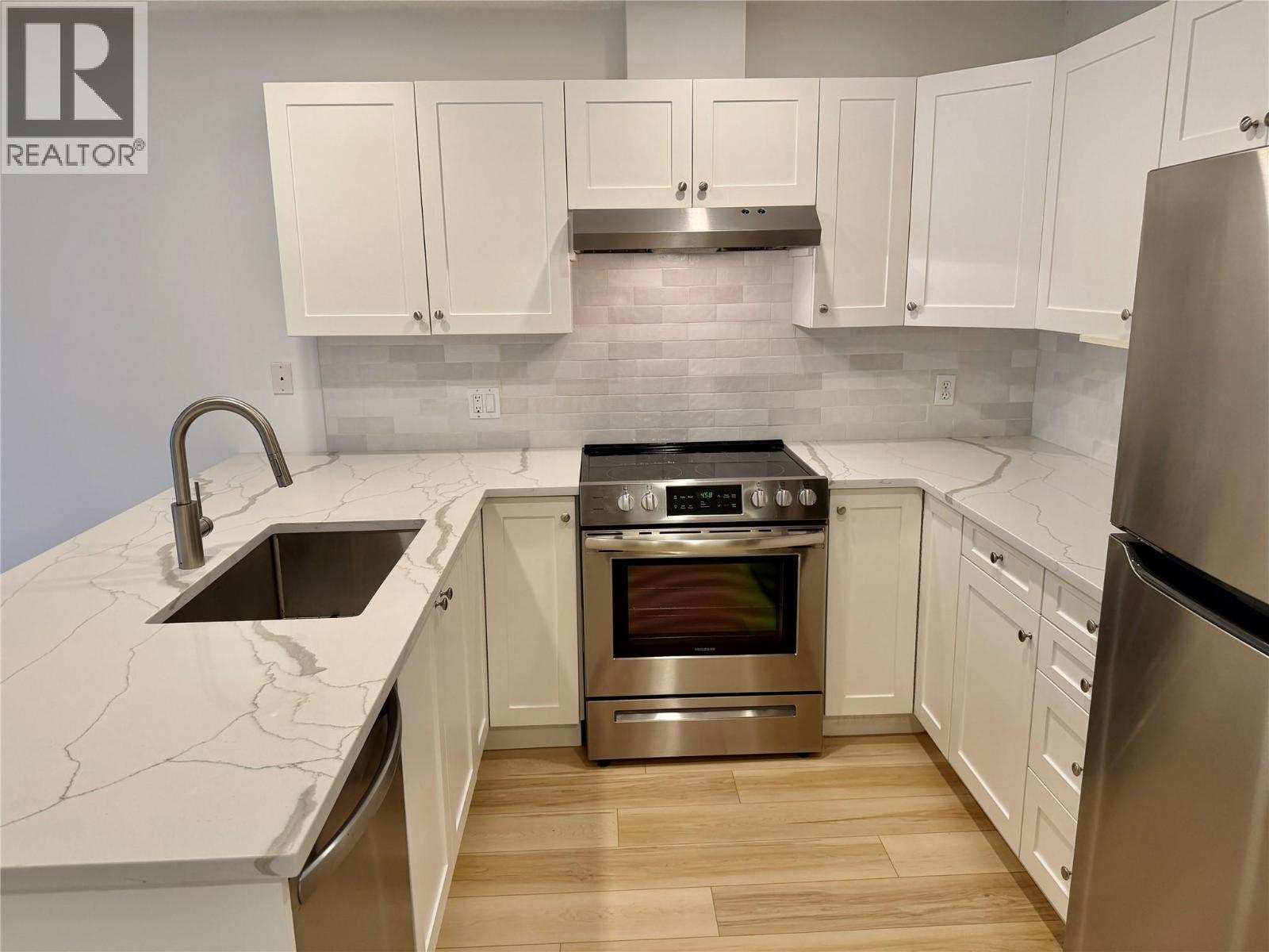 #118 1002 Riverside Avenue Unit# 118 - 4