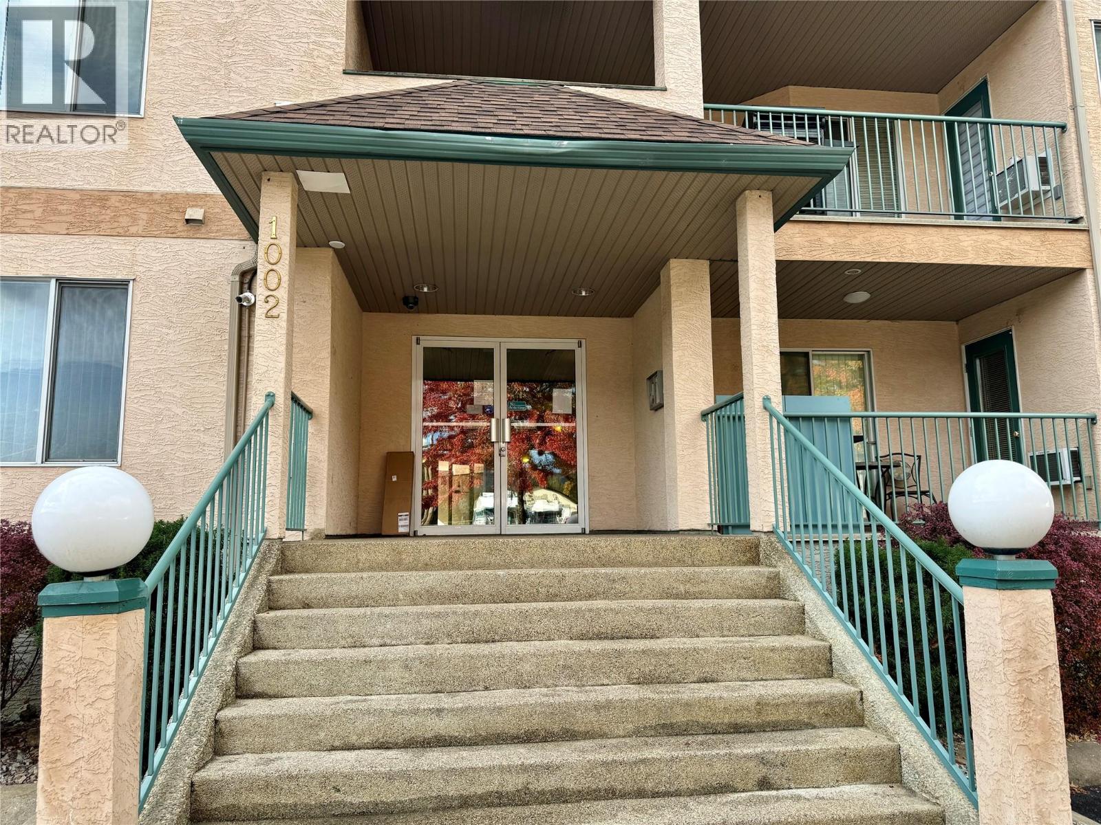 #118 1002 Riverside Avenue Unit# 118 - 32