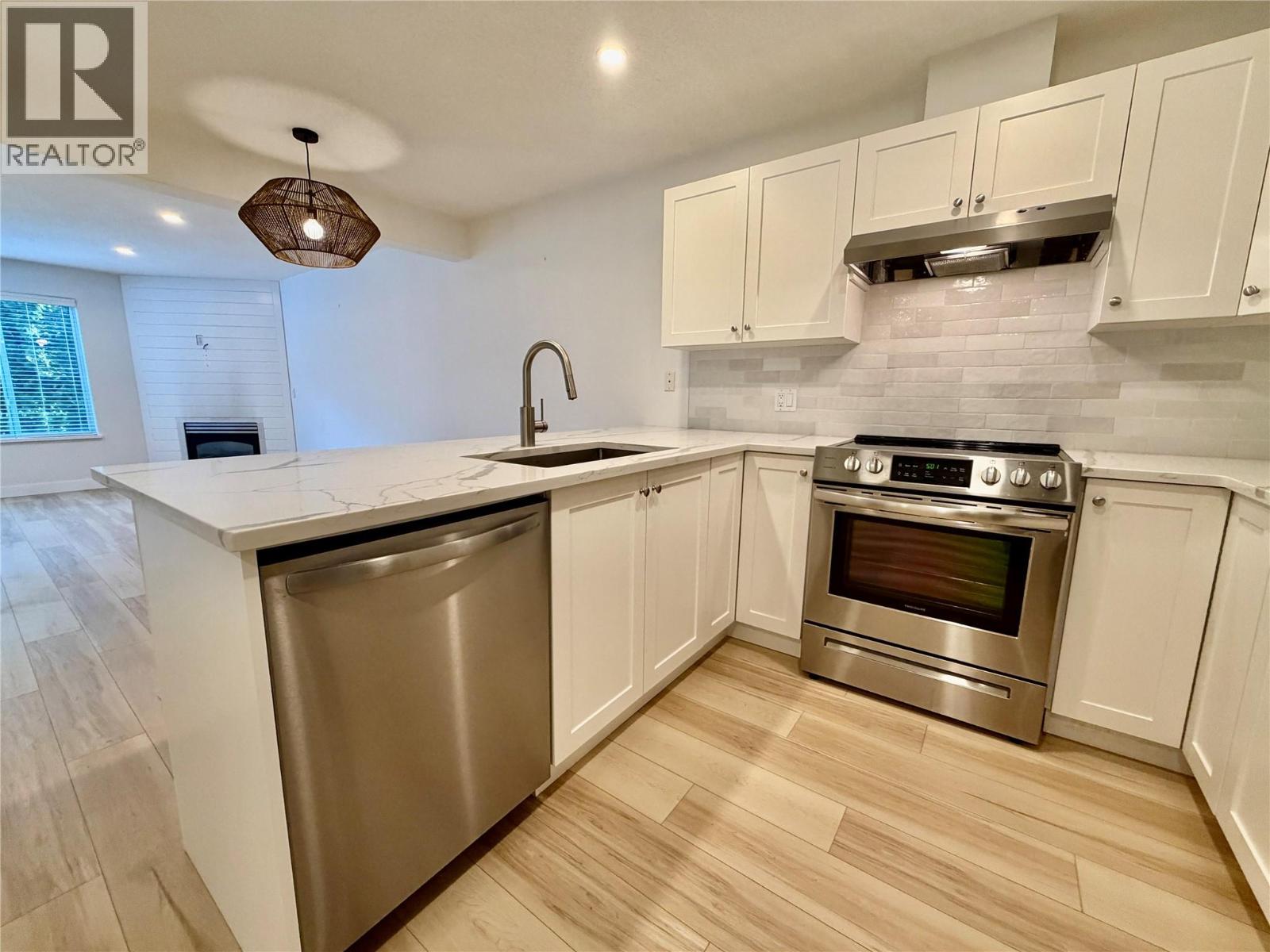 #118 1002 Riverside Avenue Unit# 118 - 6