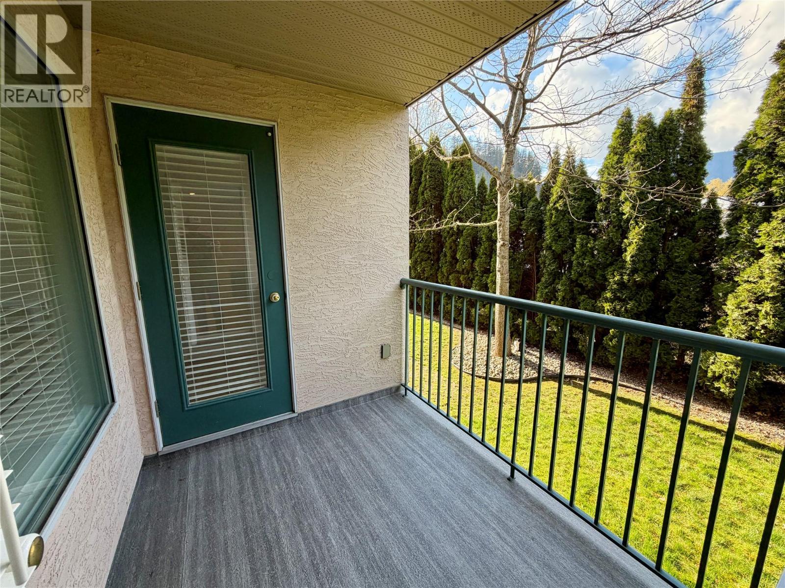 #118 1002 Riverside Avenue Unit# 118 - 10