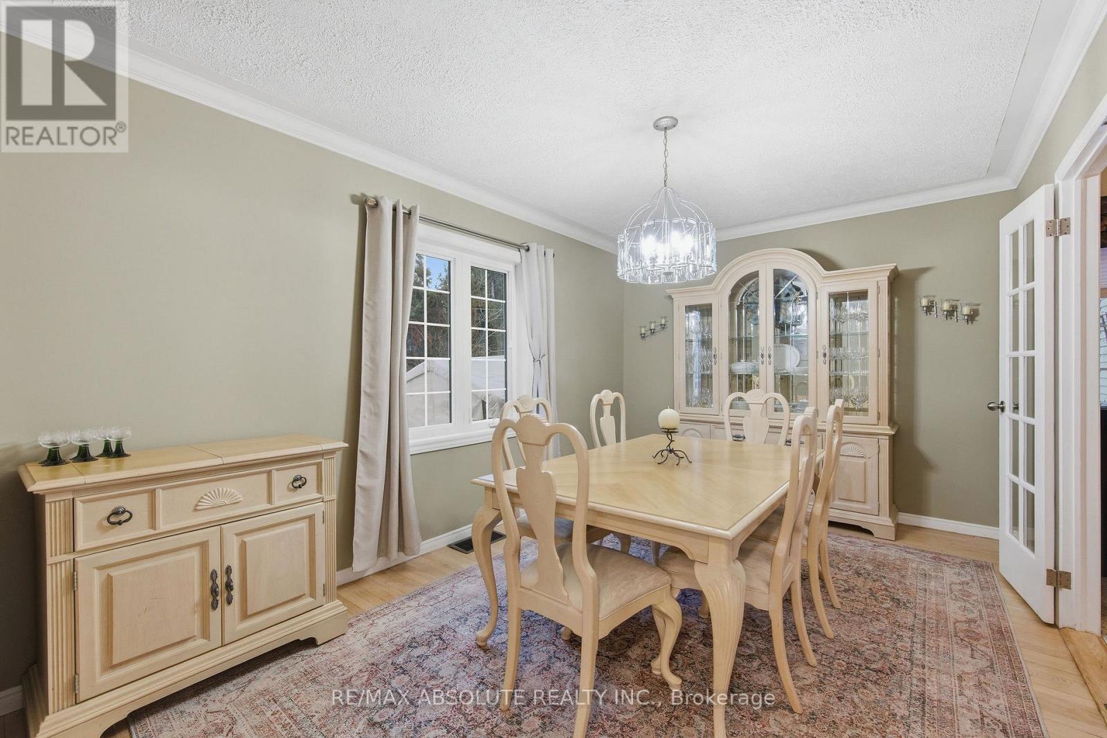 605 ROWANWOOD AVENUE — photo 18