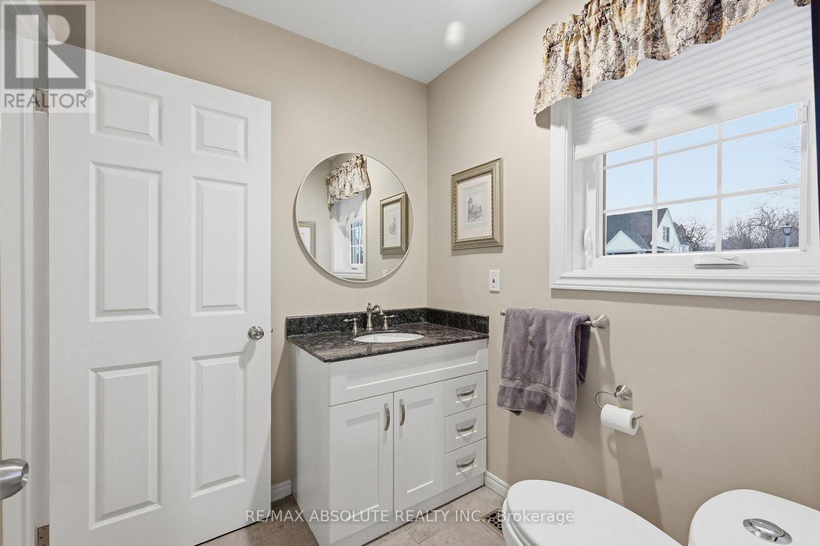 605 ROWANWOOD AVENUE — photo 23