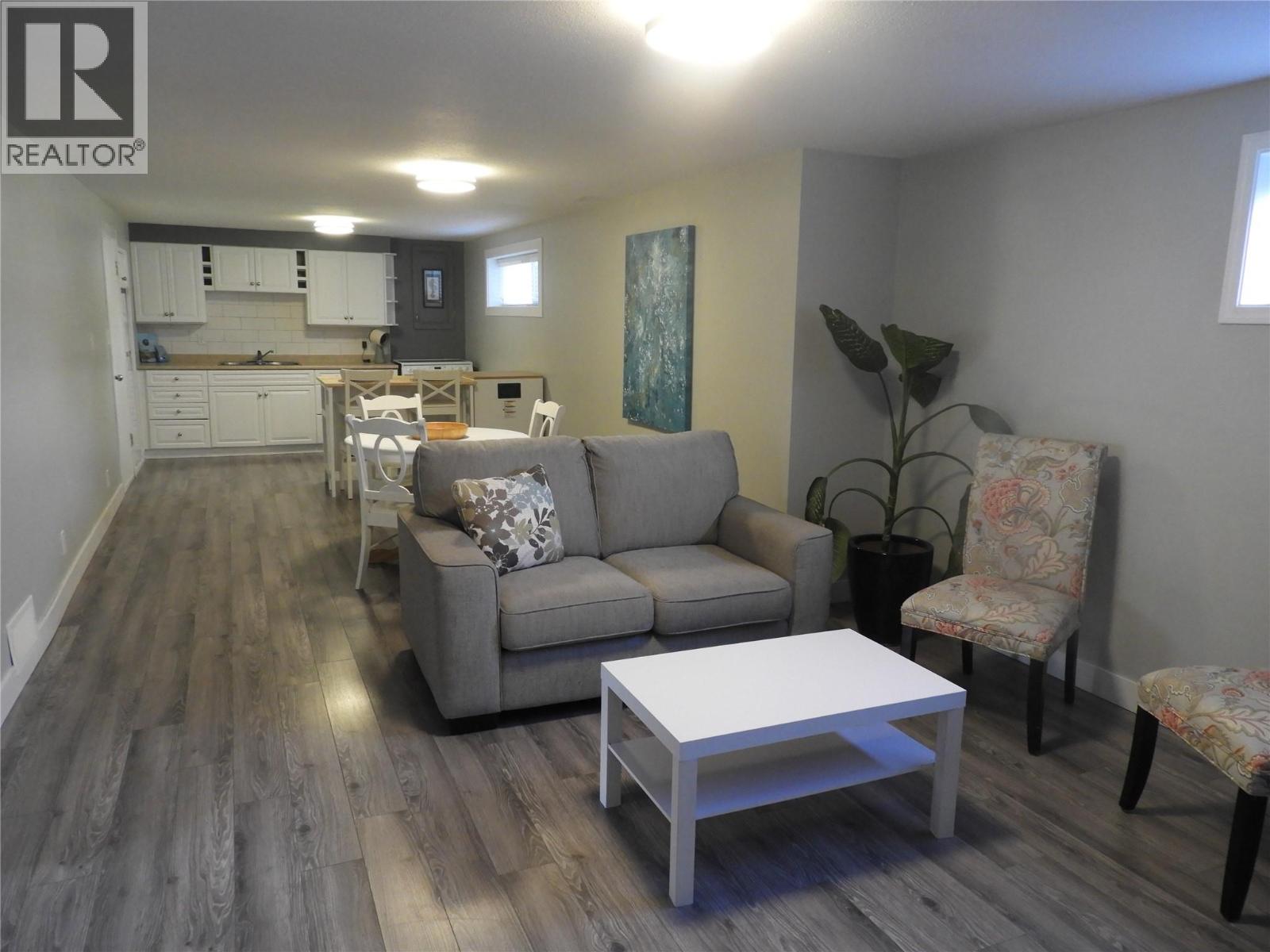 260 Gibbs Road - 35