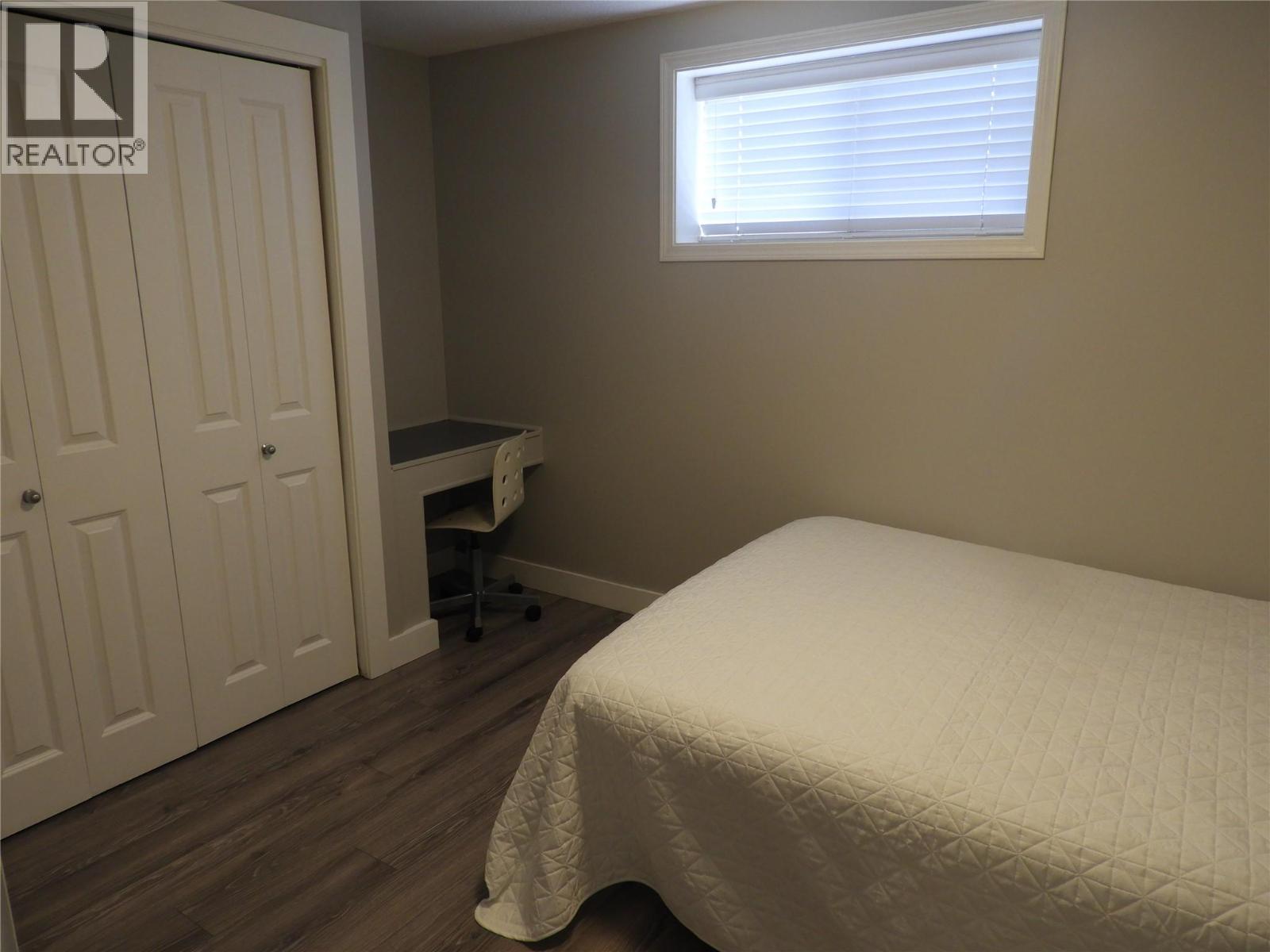 260 Gibbs Road - 44