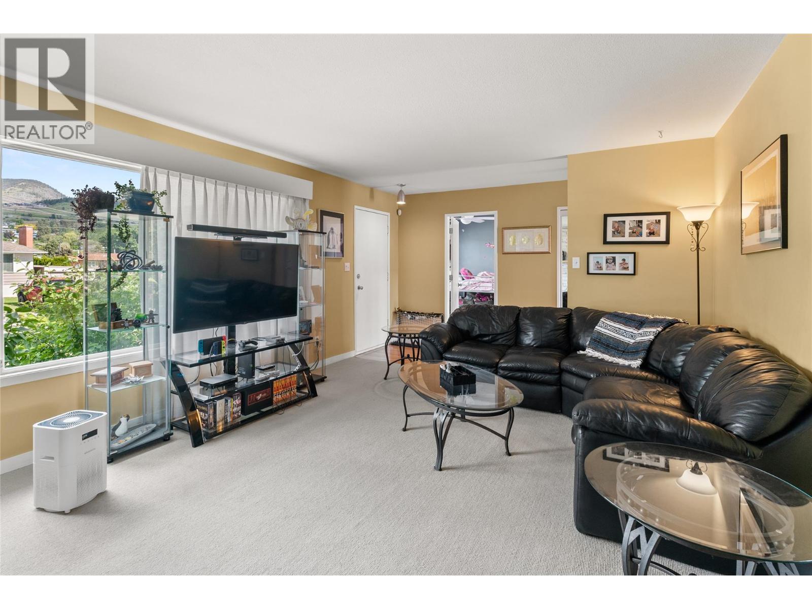 260 Gibbs Road - 14