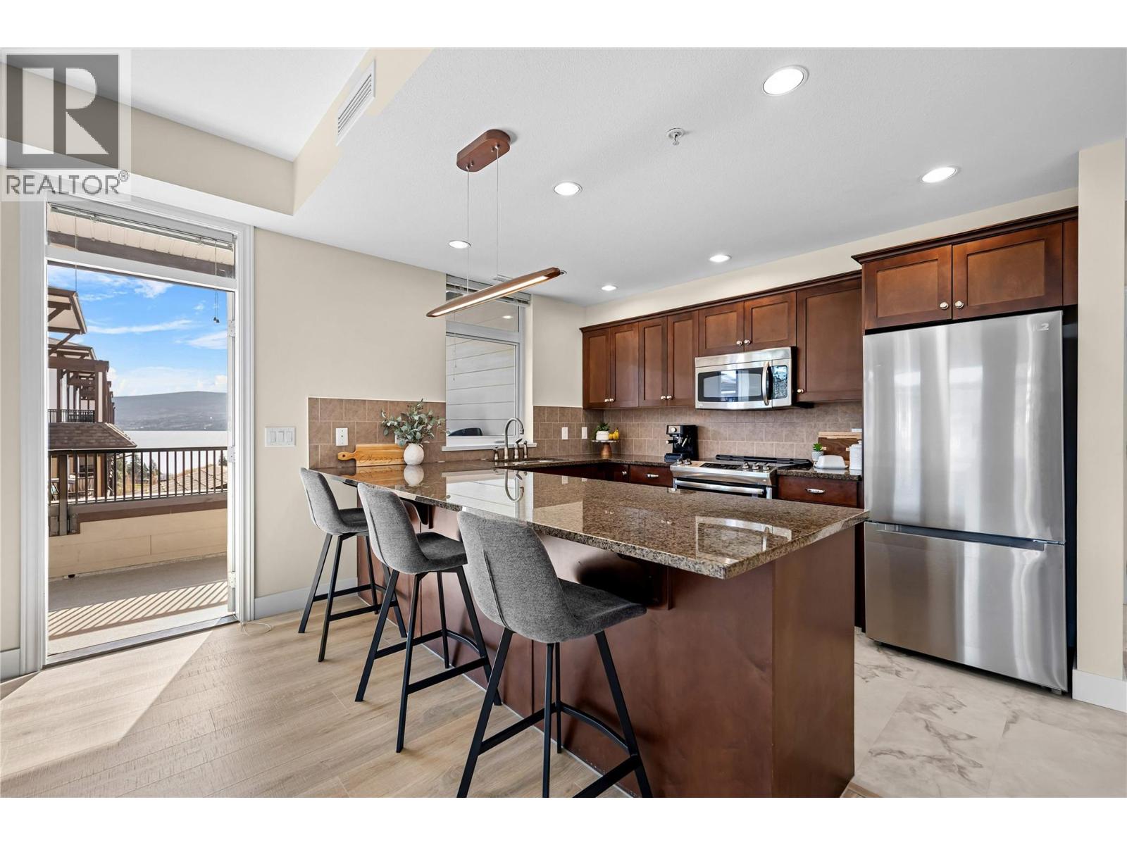 #2213 3843 Brown Road Unit# 2213 - 11