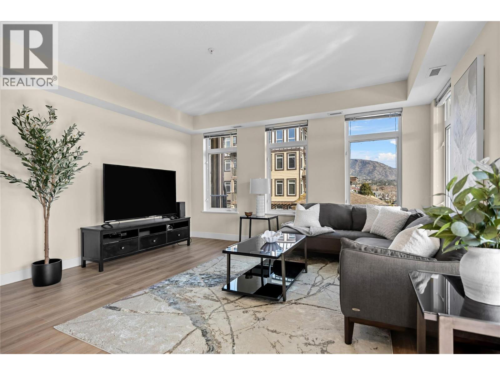 #2213 3843 Brown Road Unit# 2213 - 14