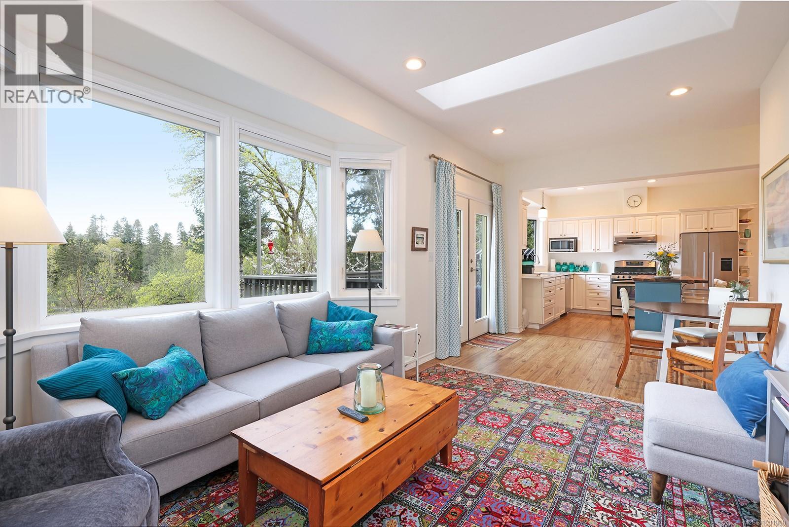 325 Harmston Ave - 32