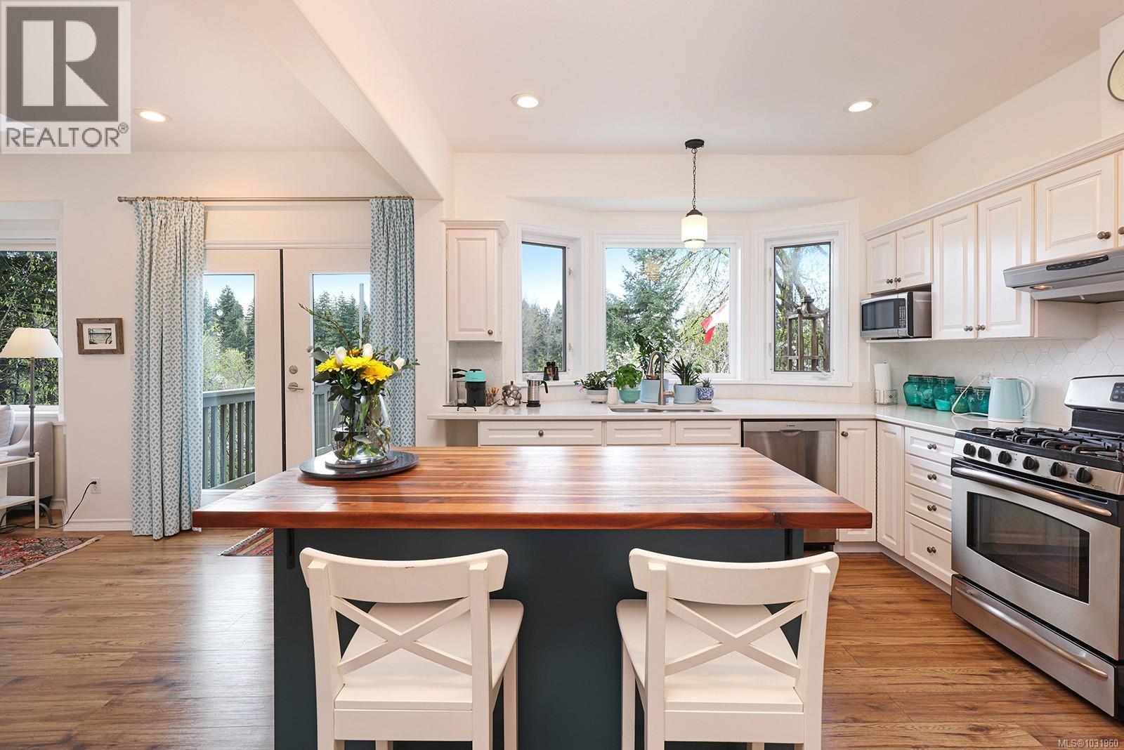 325 Harmston Ave - 24