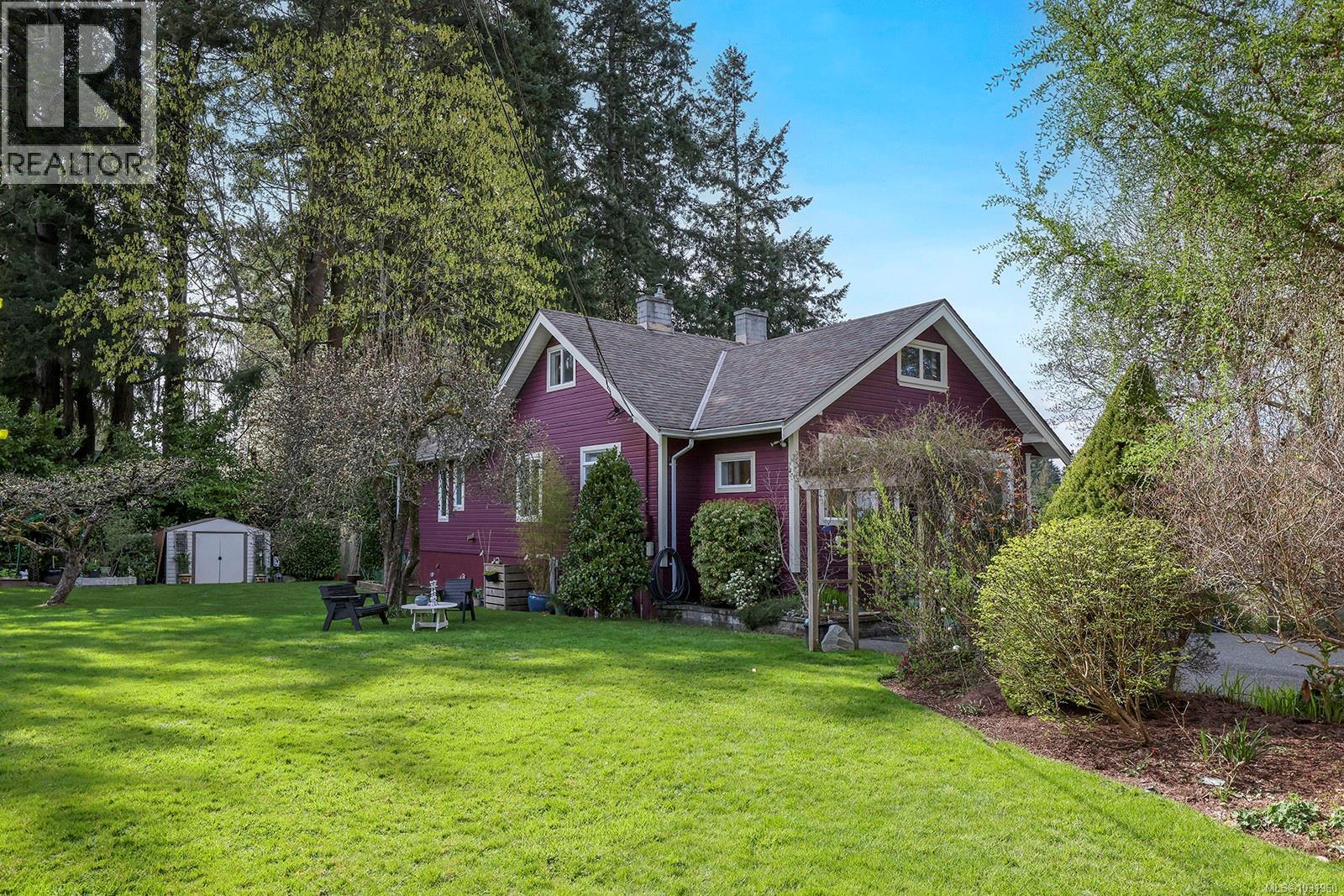 325 Harmston Ave - 4